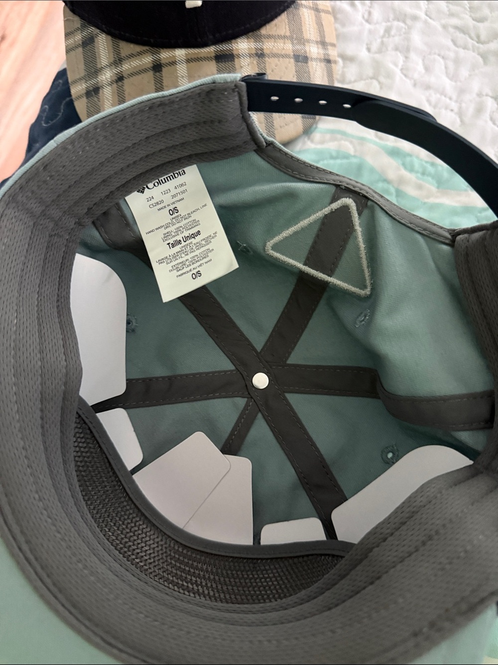Hat lot, one size fits most - Picture 3 of 14